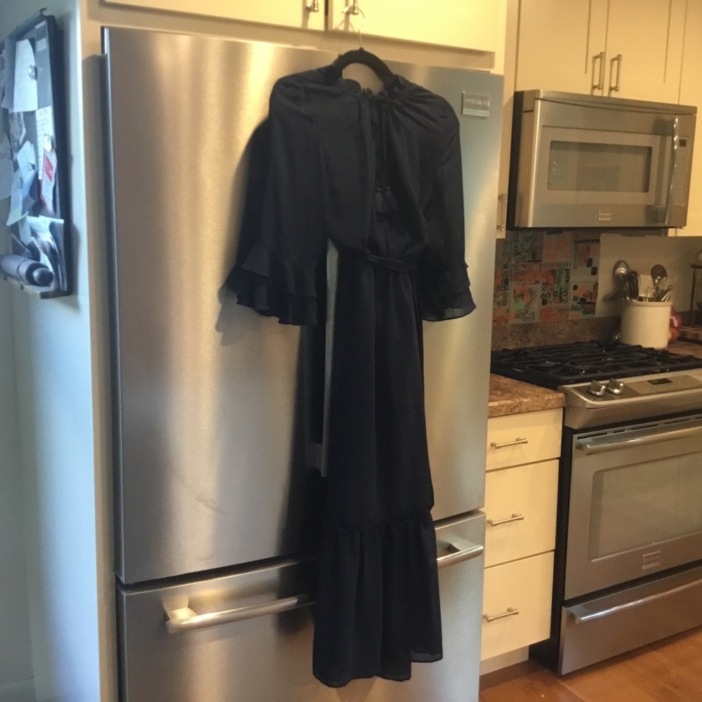 Ellsworth and Ivey Navy blue cocktail dress. Mid length, Size L